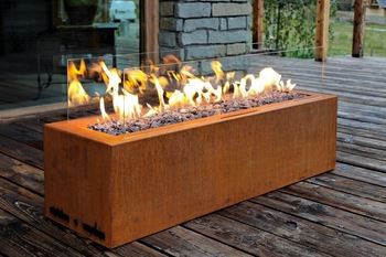 Corten Steel Gas Firepit玻璃